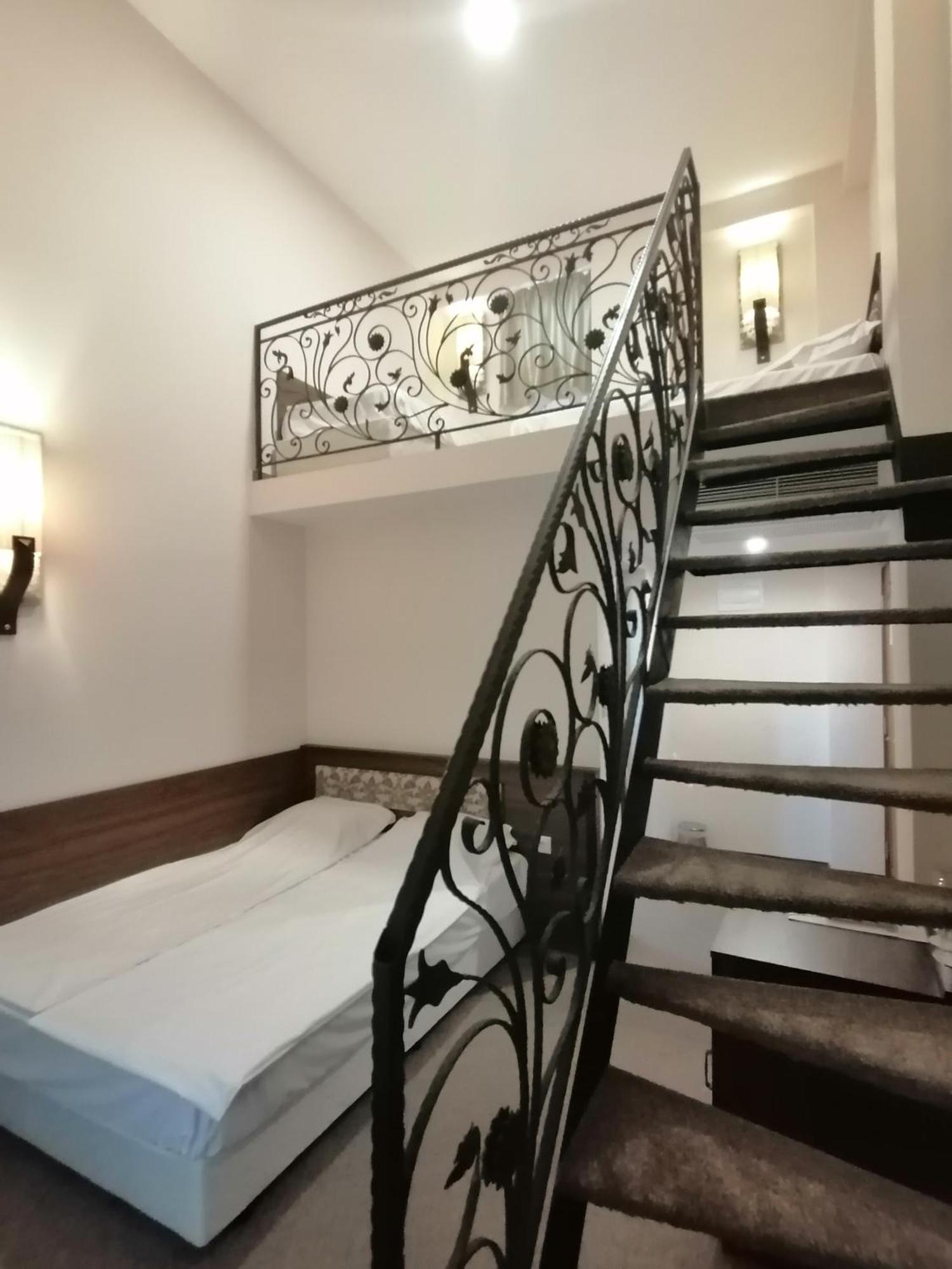 Hotel Aristokrat Obzor Exterior photo
