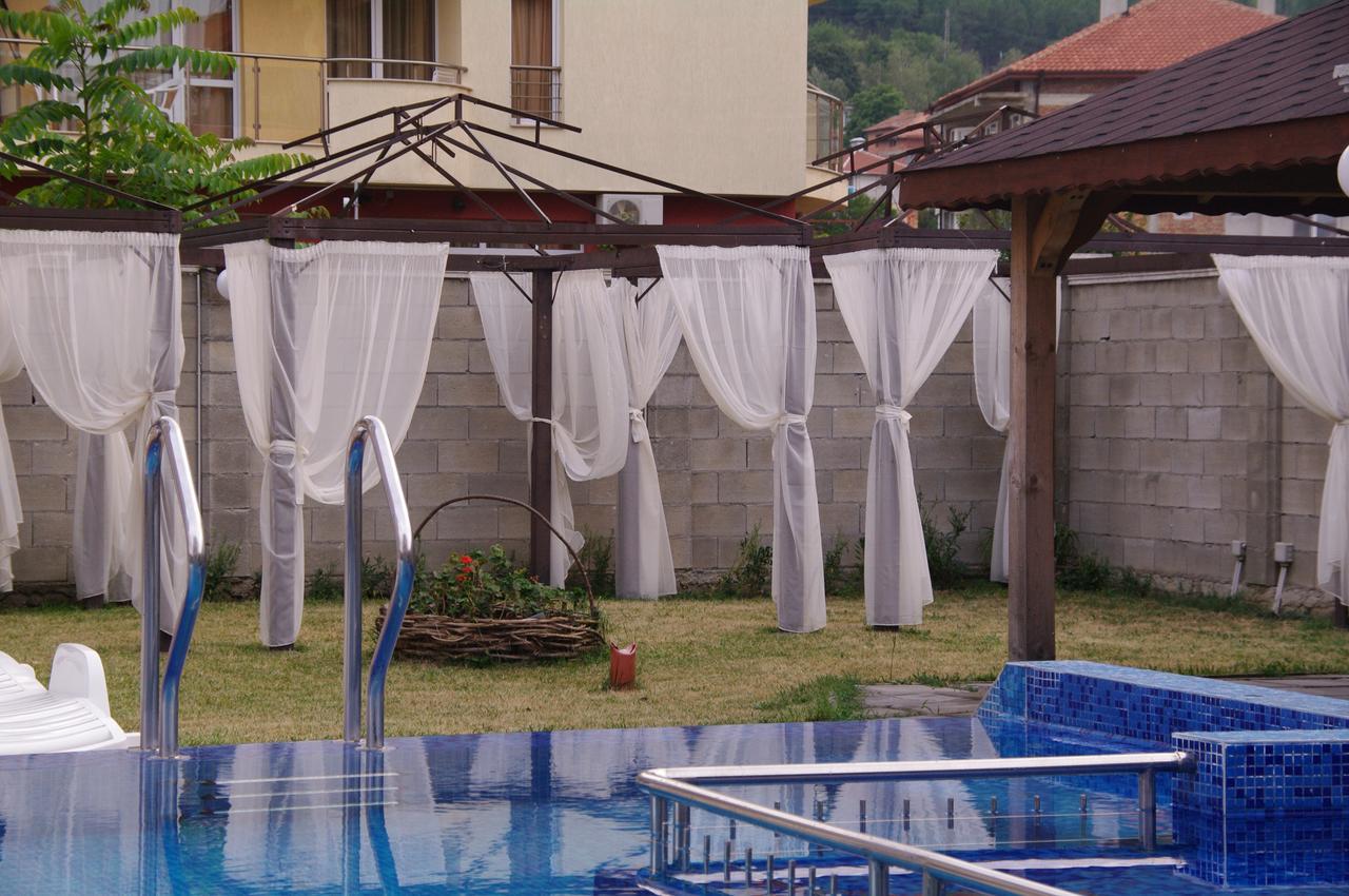 Hotel Aristokrat Obzor Exterior photo