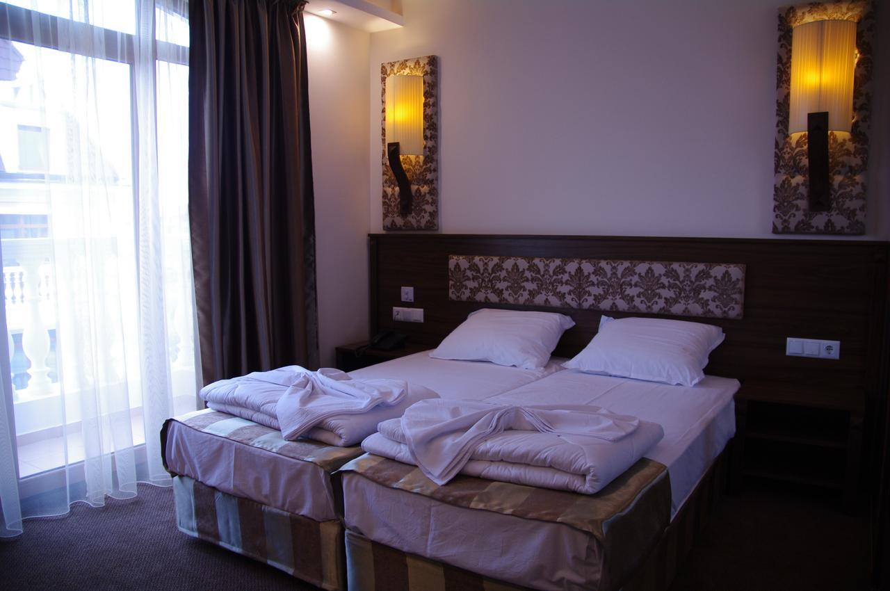 Hotel Aristokrat Obzor Exterior photo