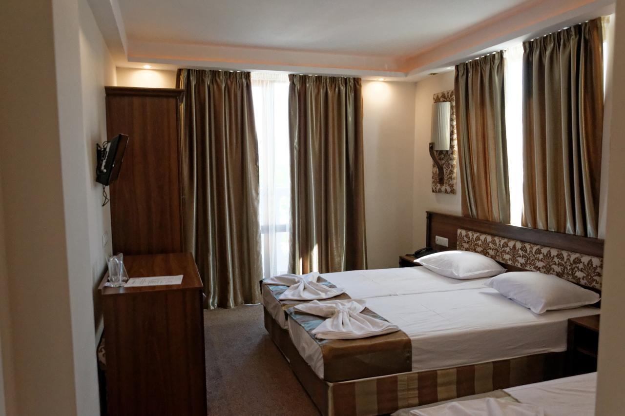 Hotel Aristokrat Obzor Exterior photo